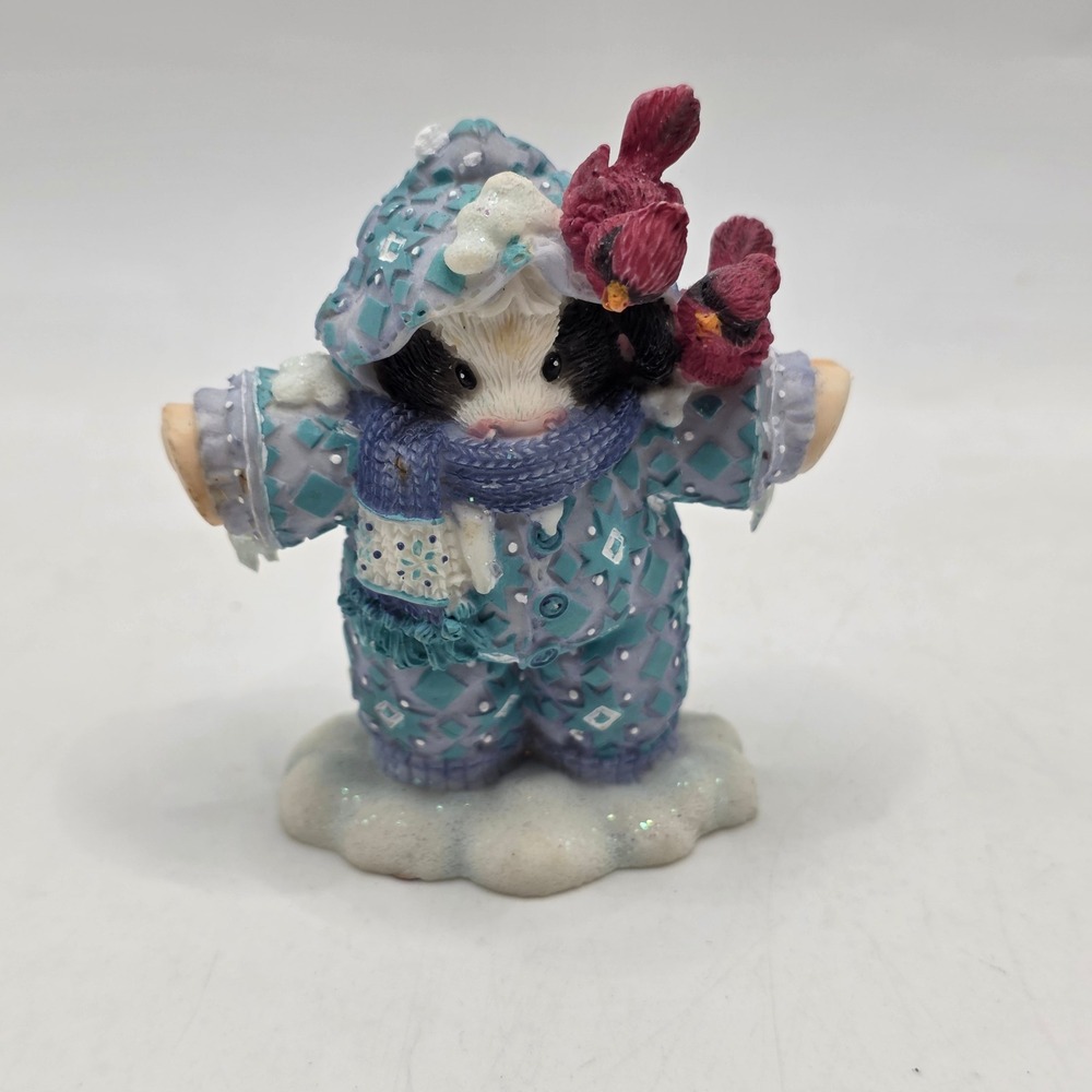 Mary's Moo Moos I Can't Mooove Cow Figurine 1998 Enesco Winter Cardinal 372773